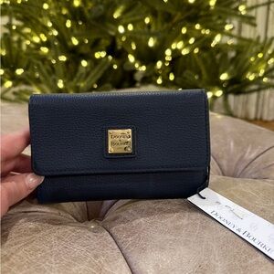 Dooney & Bourke Pebble Grain Leather Wallet